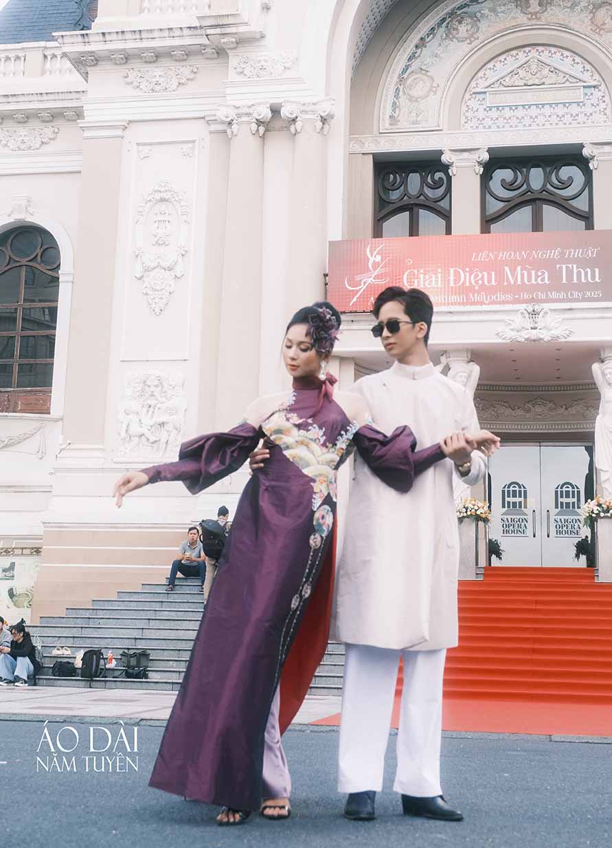 Áo dài nữ thiết kế phong cách dạ hội ấn tượng