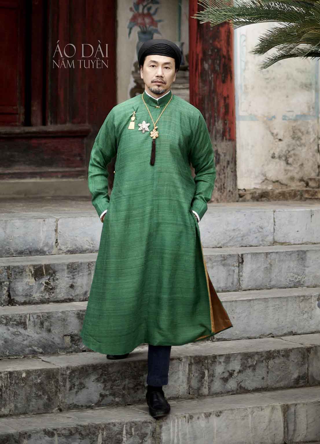 Áo dài nam truyền thống ngũ thân chất liệu đũi tơ tằm