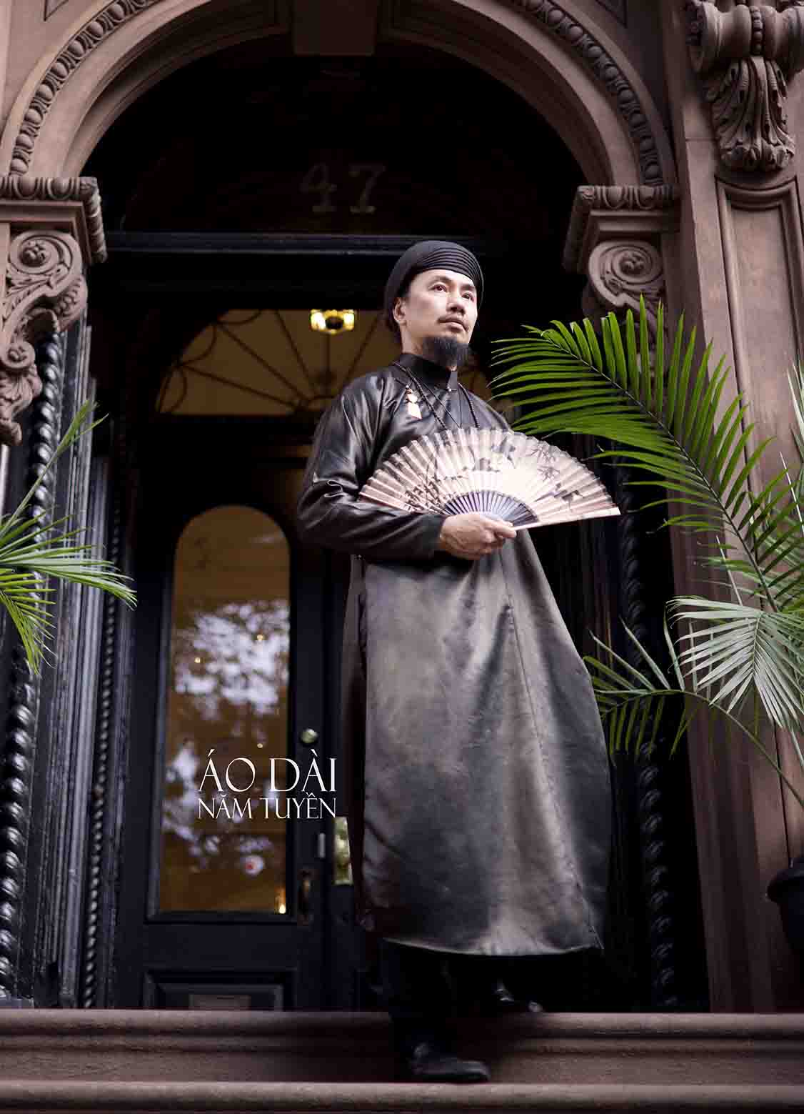 Áo dài nam truyền thống chất liệu Lãnh Mỹ A