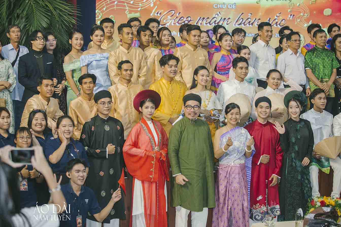 Áo Dài Năm Tuyền Đồng Hành Cùng “Ngũ Âm – Thanh Sắc Hồn Thiêng Khmer” Tại ĐH Văn Hóa TP.HCM