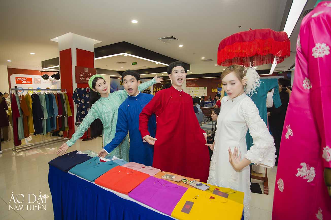 Áo Dài Ngũ Năm Tuyền Góp Mặt Trong Lễ hội Mena – OCOP Quà tặng Du lịch 2025