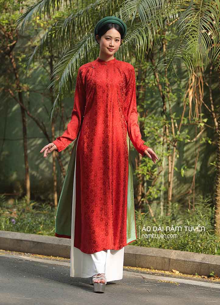 Áo dài nữ ngũ thân tay chẽn truyền thống lụa Nha Xá hoa cúc màu cam