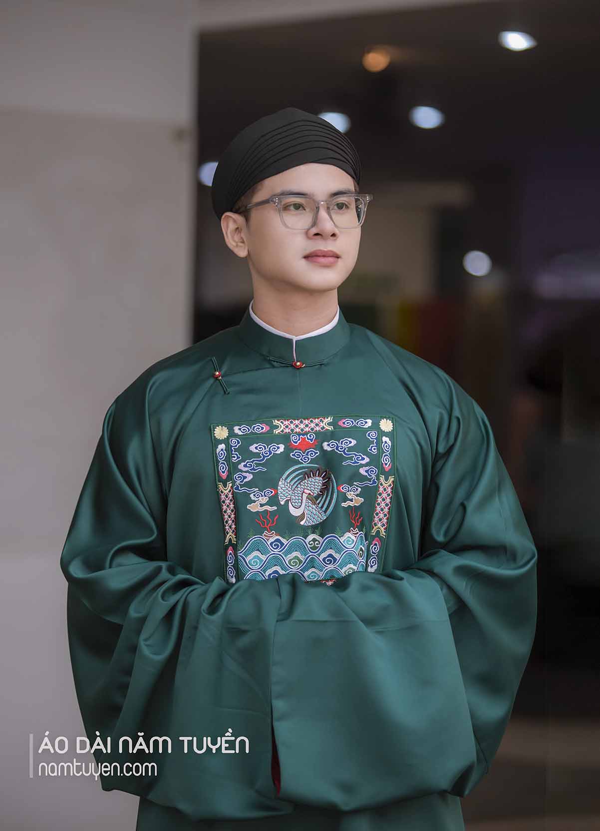 Áo tấc nam bổ tử thêu – Áo dài ngũ thân tay thụng truyền thống