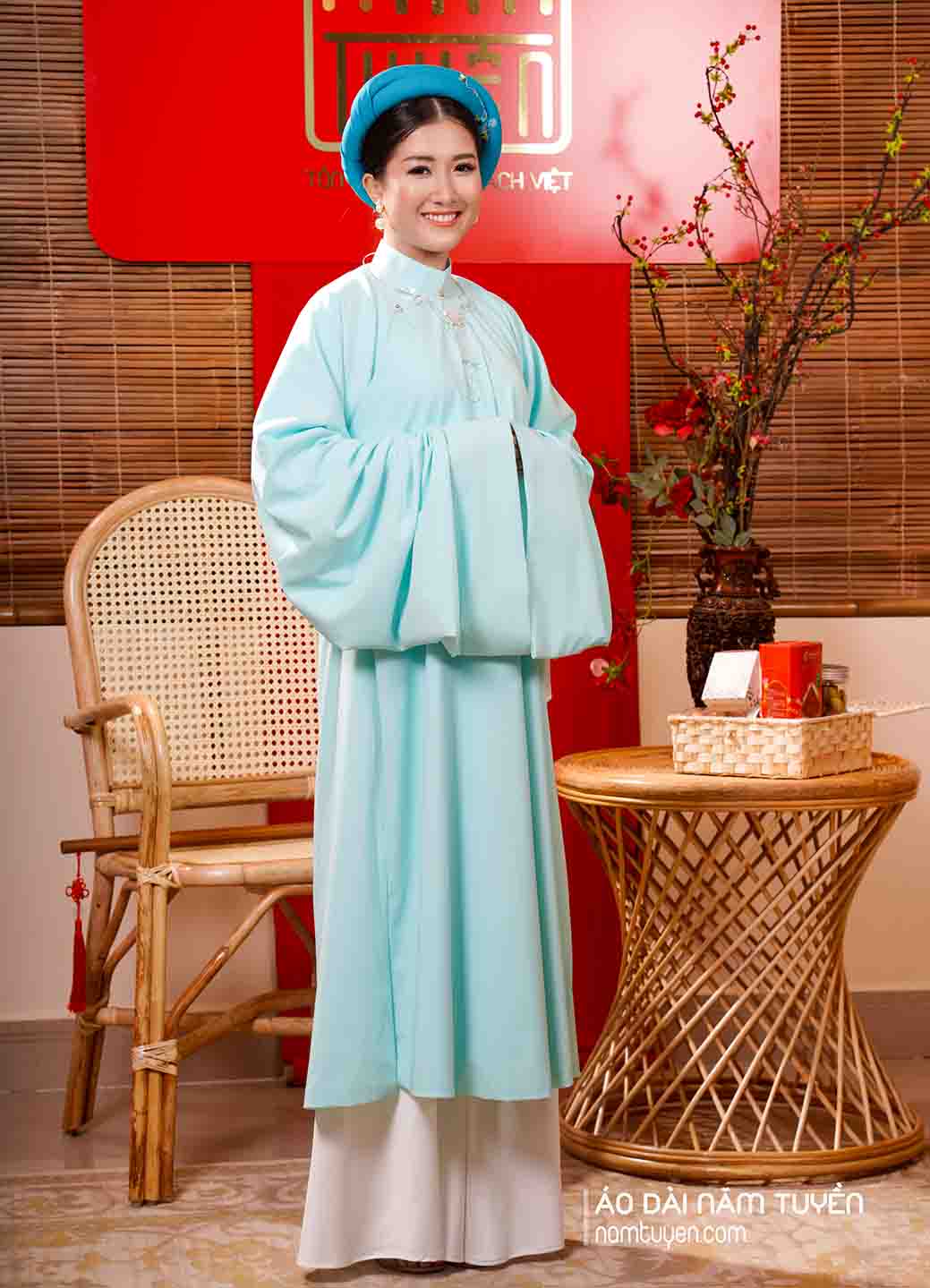 Áo tấc nữ đơn sắc