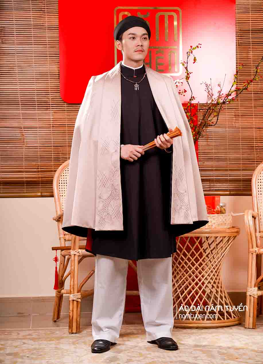 Áo khoác nam khoác ngoài áo ngũ thân màu kem thêu họa tiết chìm