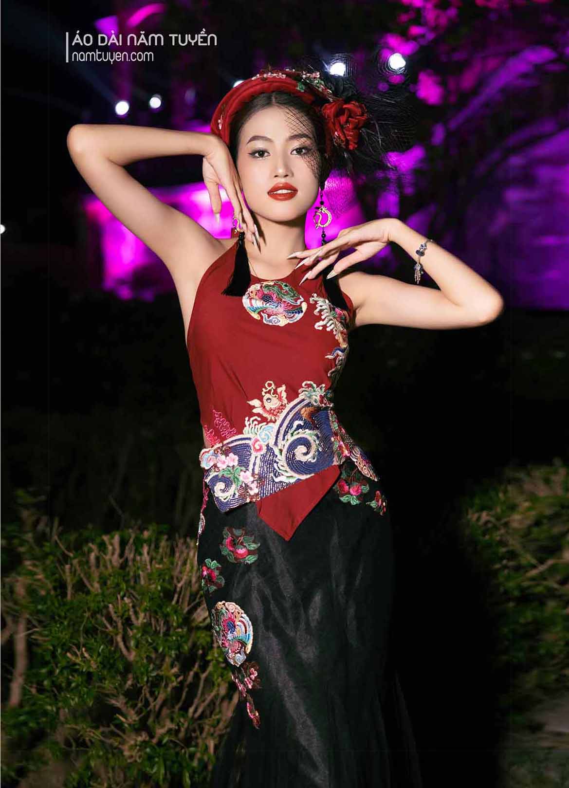 Áo Yếm Năm Tuyền – Sự Giao Thoa Độc Đáo Giữa Truyền Thống và Hiện Đại