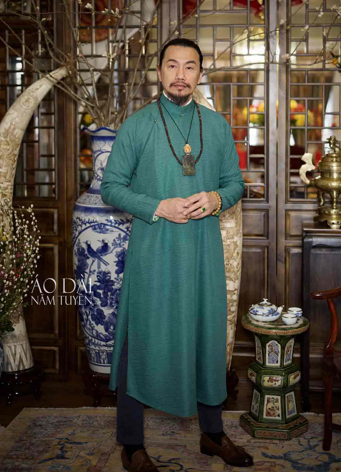 Áo dài nam trung niên truyền thống chất liệu đũi ngũ thân