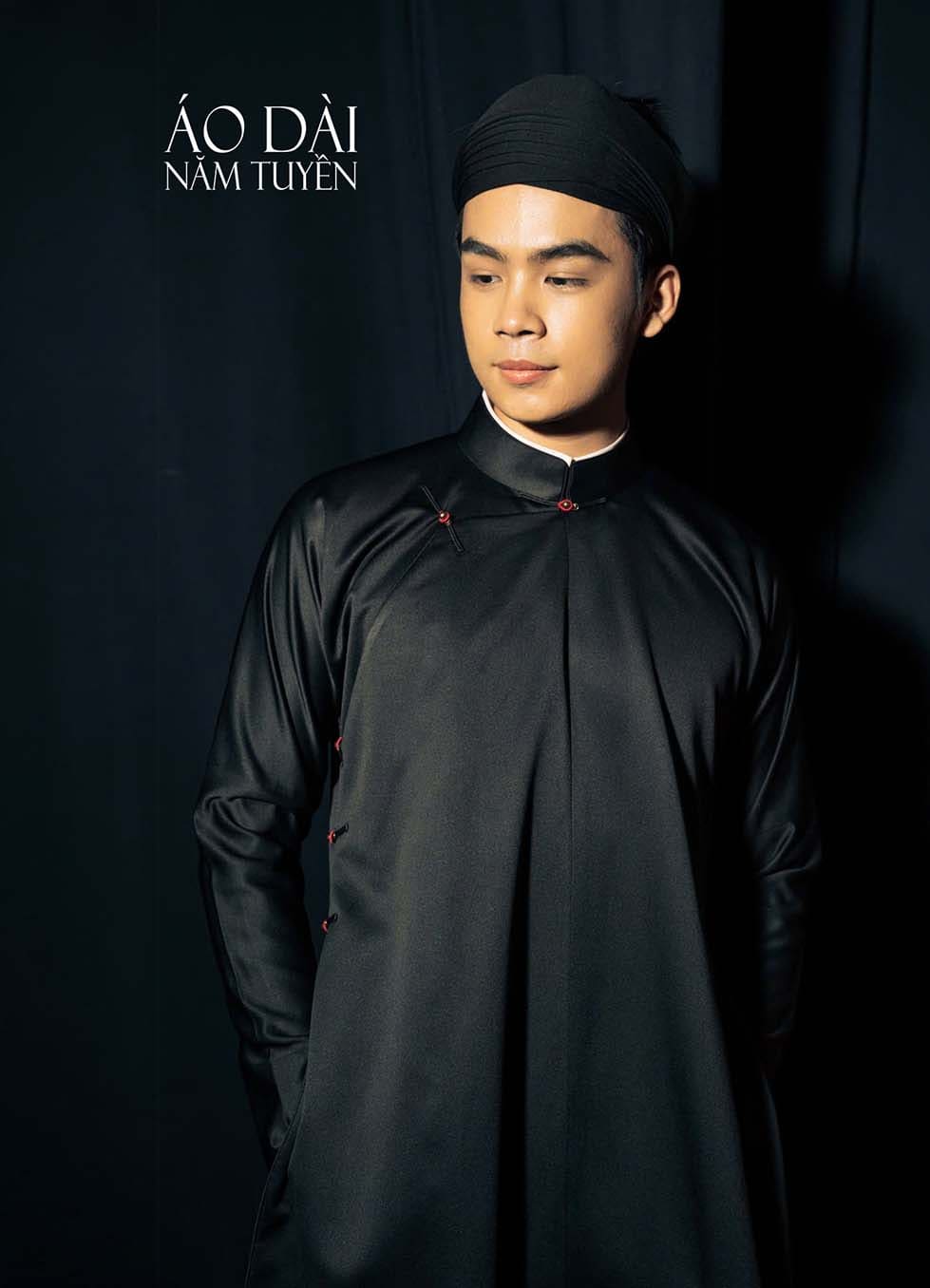 Áo Dài Nam Đen Chất Liệu Satin lịch lãm đậm chất truyền thống