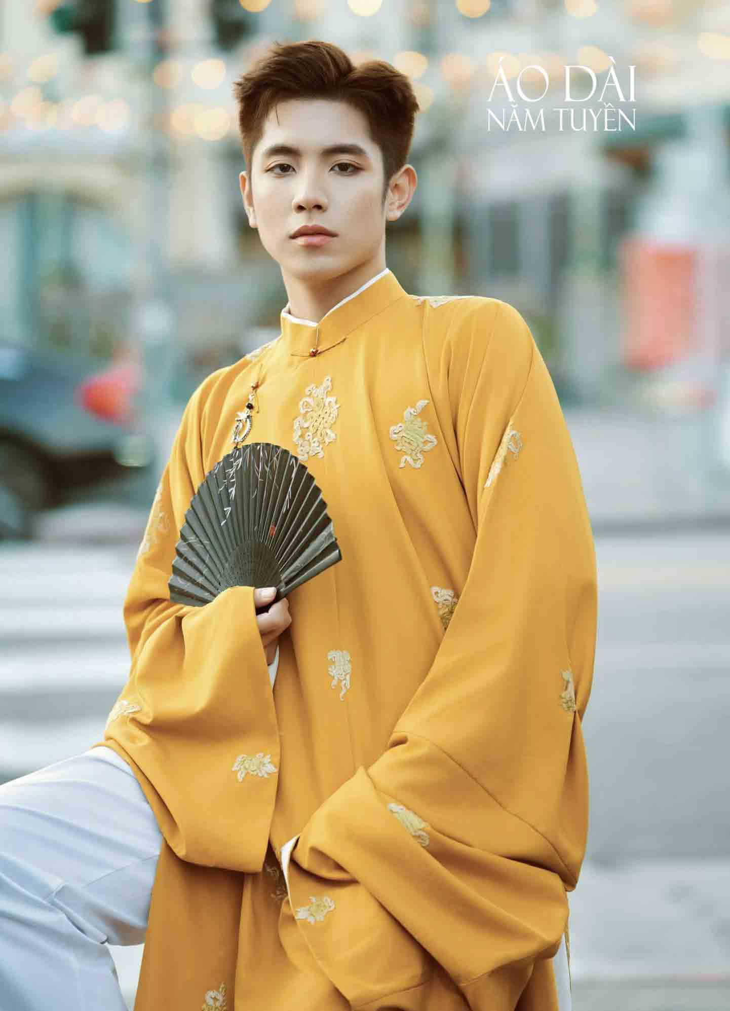 Áo tấc nam phong cách trẻ đậm bản sắc Việt phục.