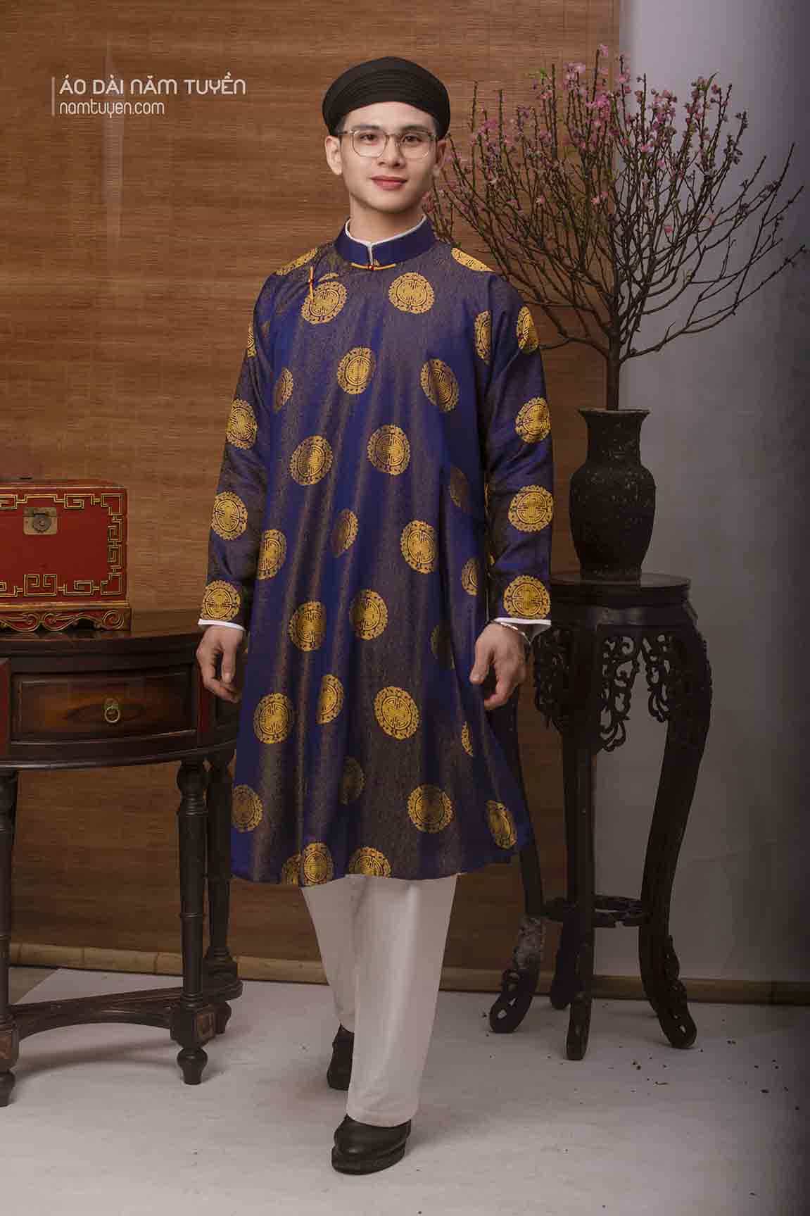 Áo Dài Ngũ Thân Nam Gấm Chữ Thọ Xanh Đen Truyền Thống