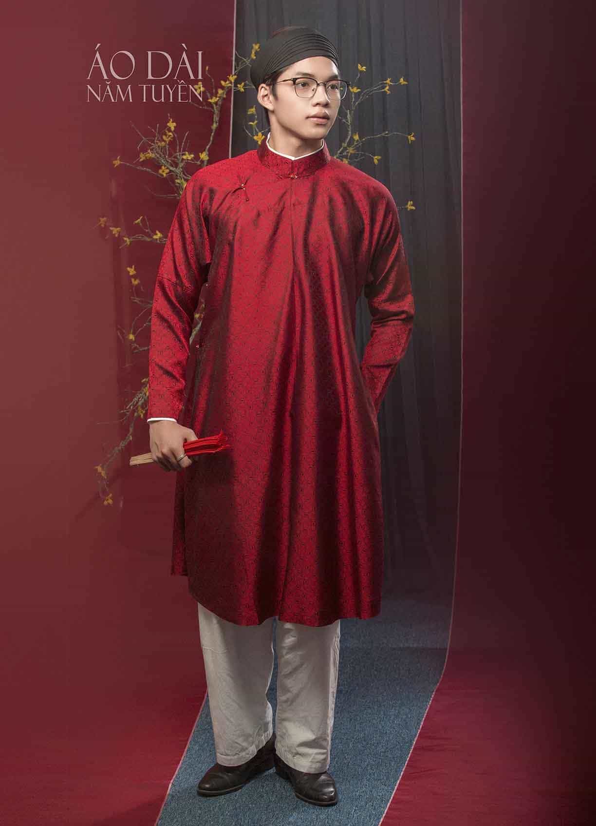 Áo dài truyền thống ngũ thân nam tơ tằm đỏ đô