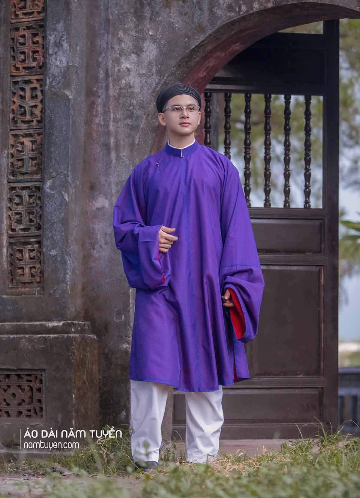 Áo dài ngũ thân tay thụng nam (áo tấc) màu tím lót đỏ