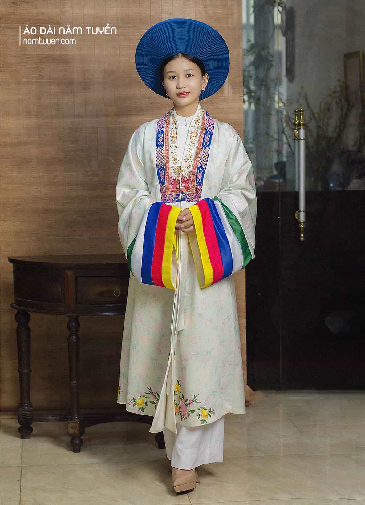 Áo Nhật Bình nữ truyền thống vải hoa in | Áo Dài Năm Tuyền