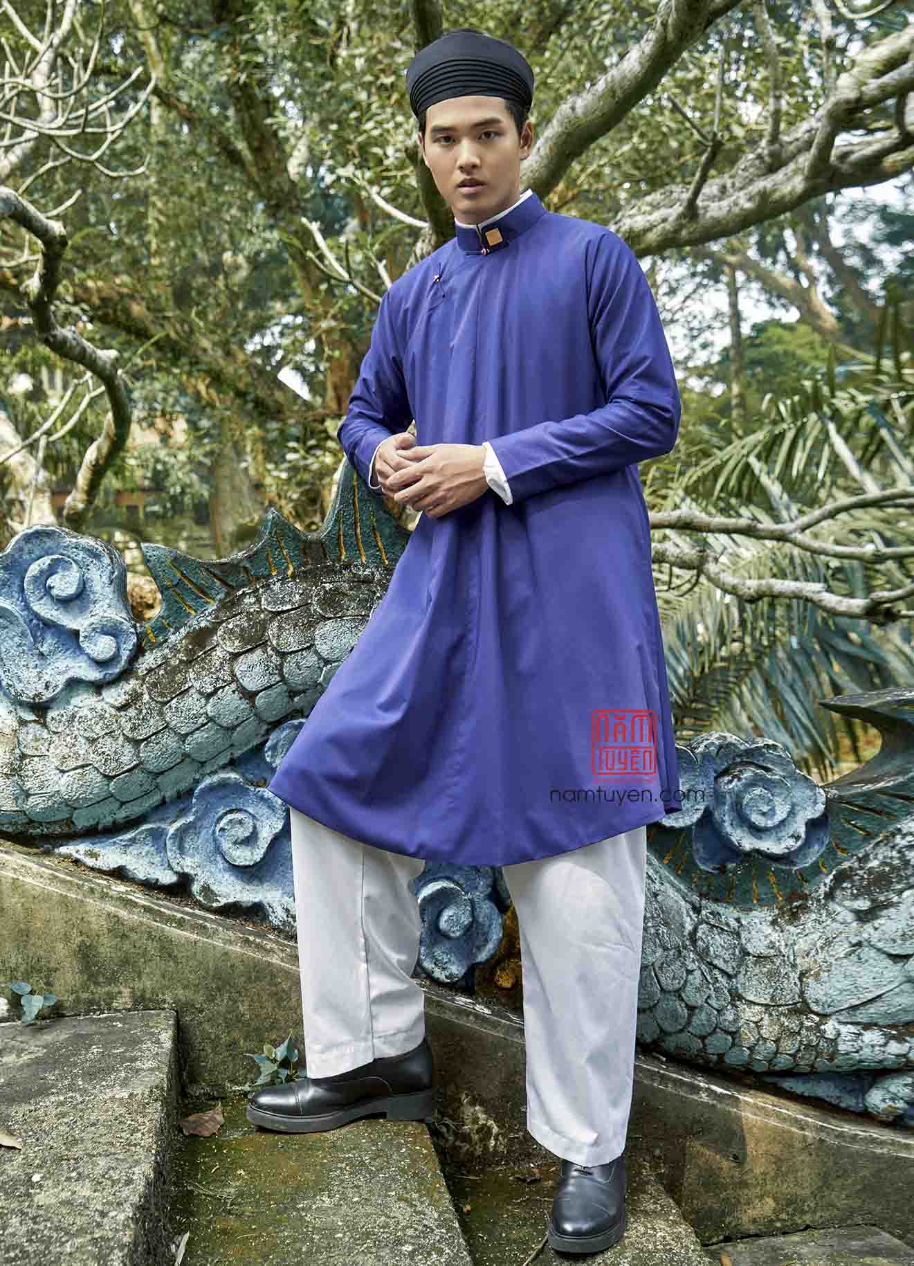 Áo dài nam tím than ngũ thân tay chẽn truyền thống