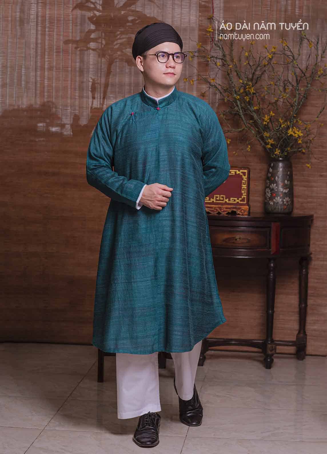 Áo dài nam truyền thống chất liệu đũi tơ tằm