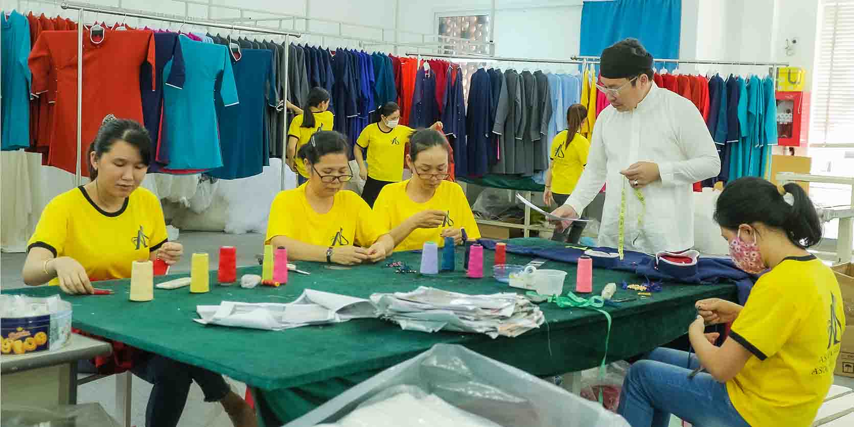 Nơi mỗi chiếc áo dài được "sinh ra" bằng tâm huyết của nghệ nhân...