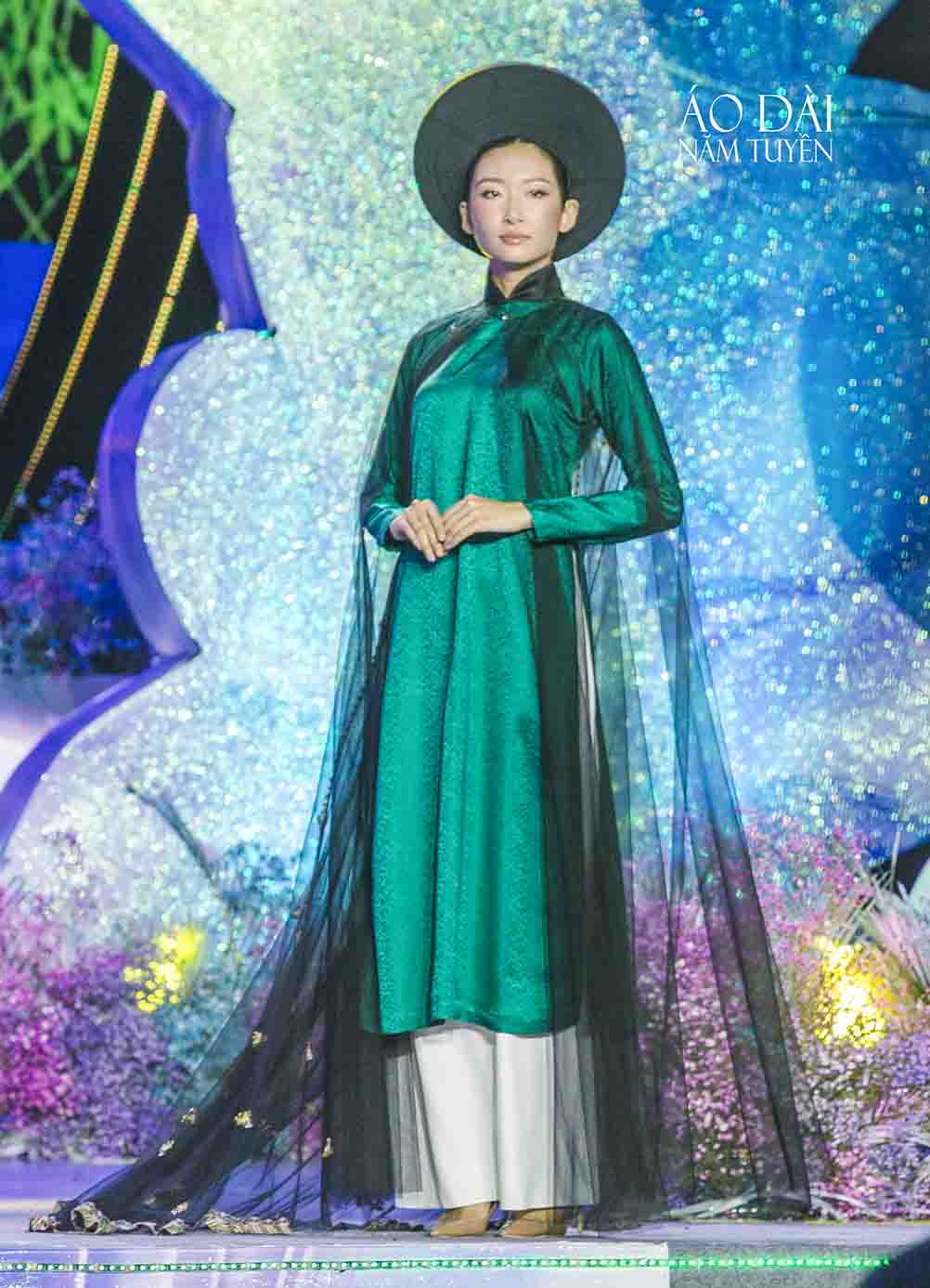 ao-dai-nam-tuyen-tphcm-ao-dai-ngu-than-truyen-thong-3 (1)