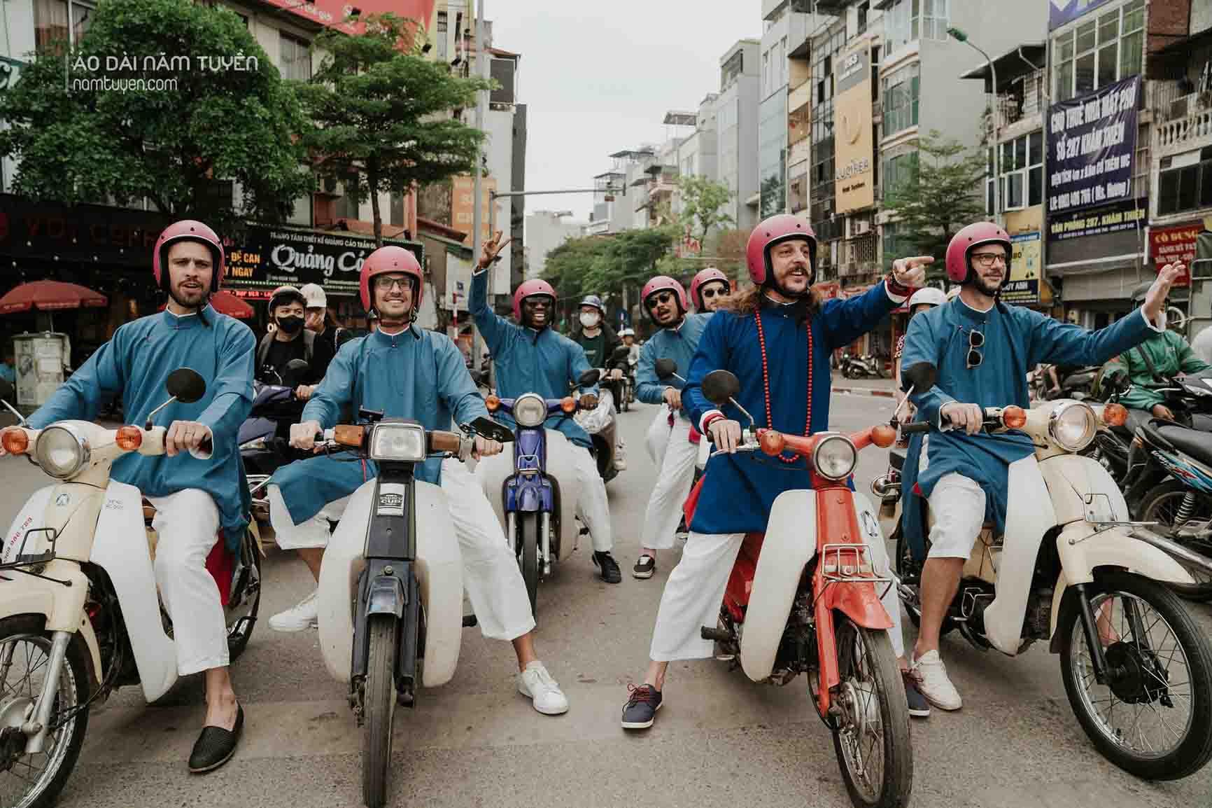 ao-dai-truyen-thong-viet-nam-ao-dai-ngu-than-nam-tuyen-3